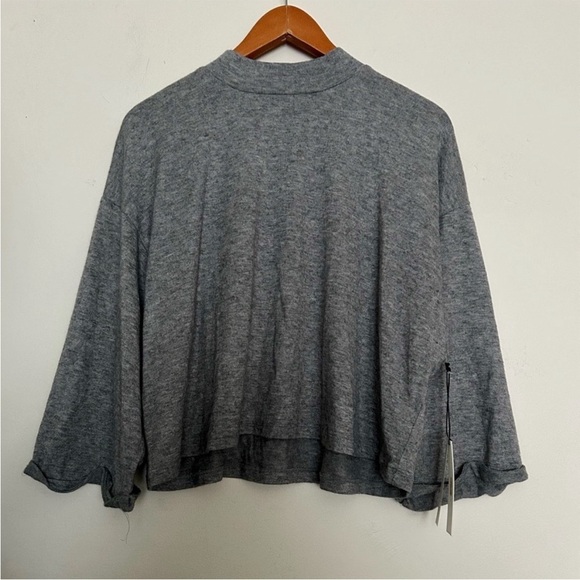 Mock neck blouse - Picture 1 of 3